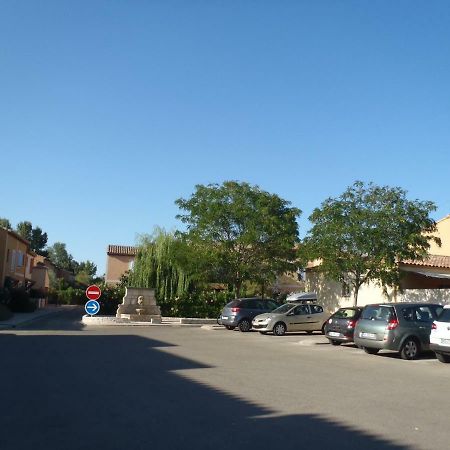 Appartement Dans La Residence Les Mazets De Camargue Arles Kültér fotó
